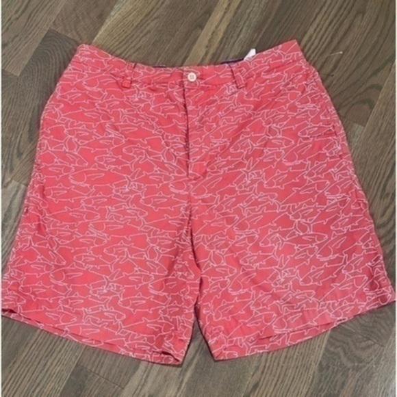 Vineyard Vines Men's Breaker Shorts Salmon and White Shark Fish Outline sz32 E - Picture 1 of 9